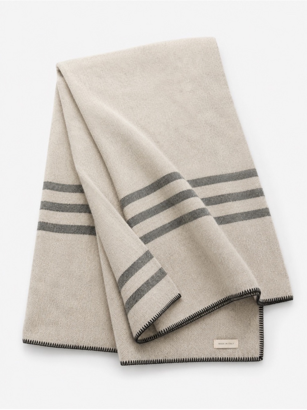 MAC AUSLANDS's 100% virgin wool throw blanket 79" × 90”